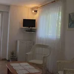 35 Διαμέρισμα *